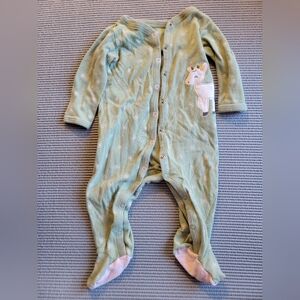 👶🏼 4/$10 6-9 month goat green snap onesie with feet